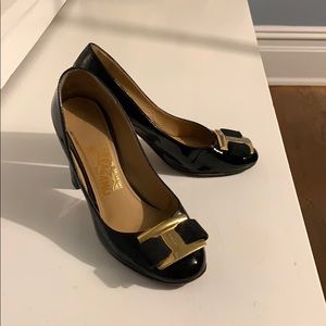 Ferragamo patent leather pump (size 6)